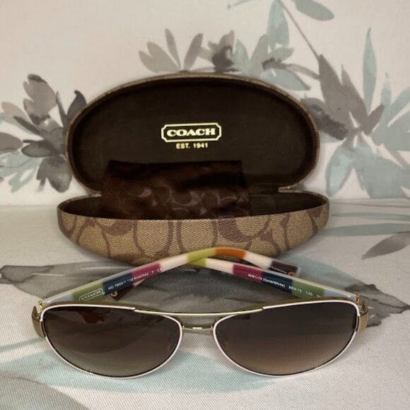 Coach Sunglasses with original case - Picture 2 of 9